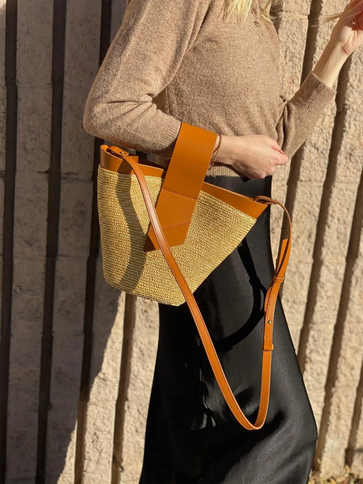 Amphora Straw and Leather Bag