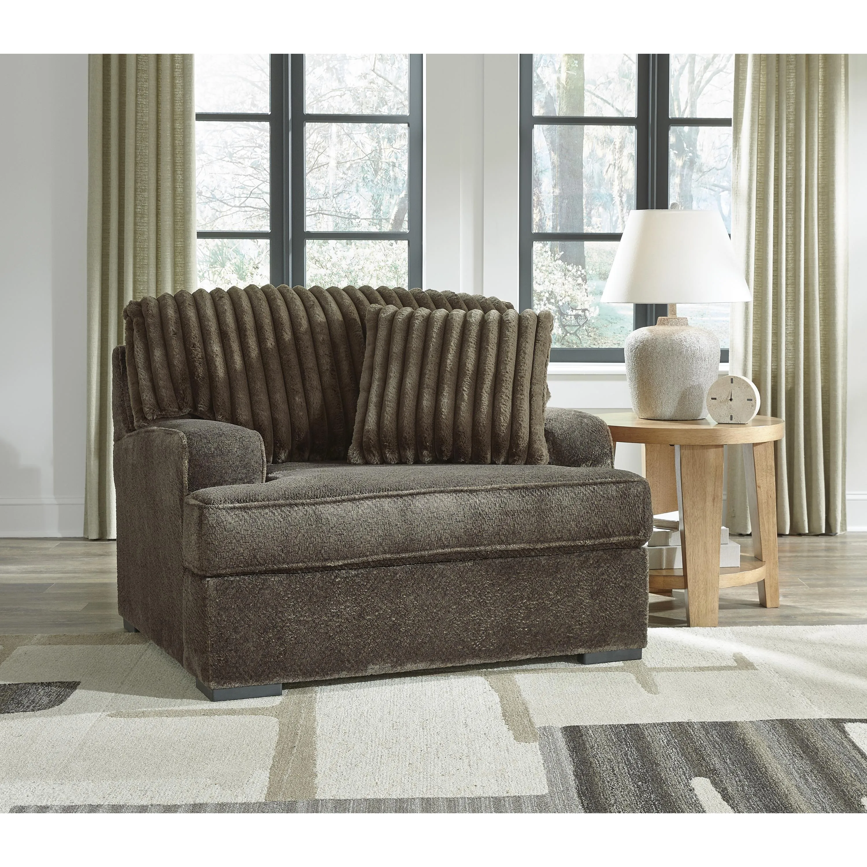 Benchcraft Aylesworth Stationary Fabric Chair with Ottoman 5370214/5370223