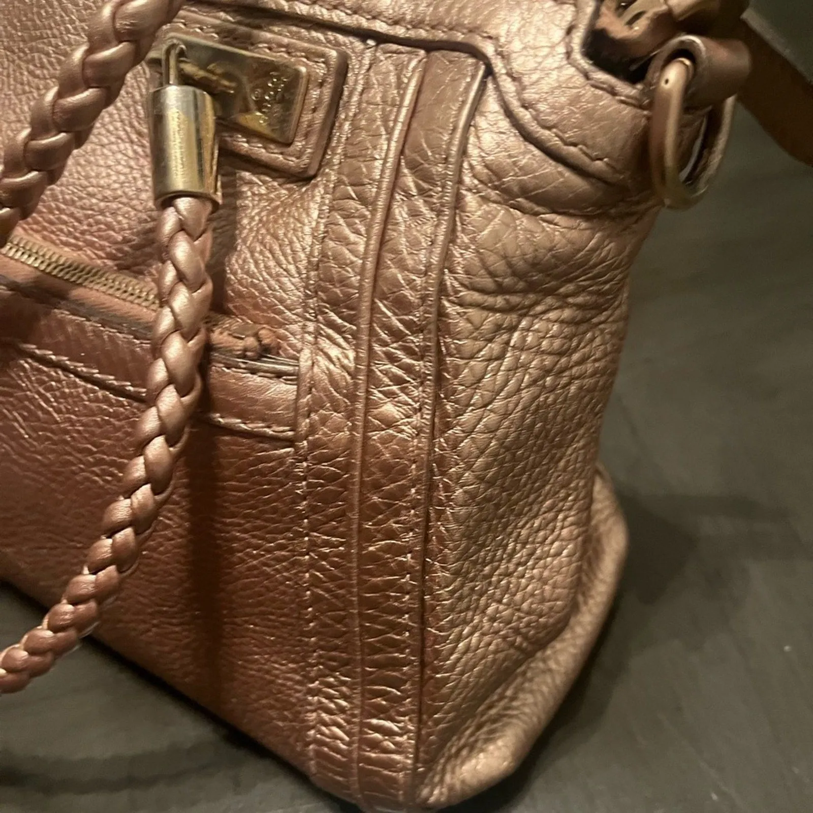 Gucci Metallic Pebble Calfskin Tote Bag