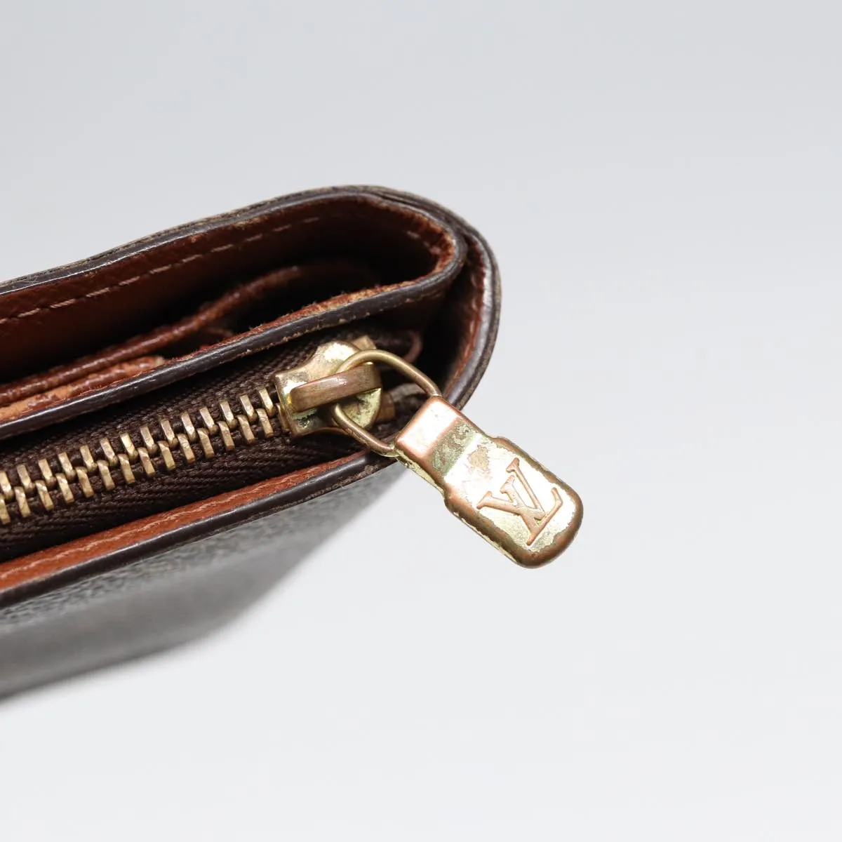 Trendy Inspired Louis Vuitton Monogram Compact Zip Wallet M61667 Lv Auth Bs17099